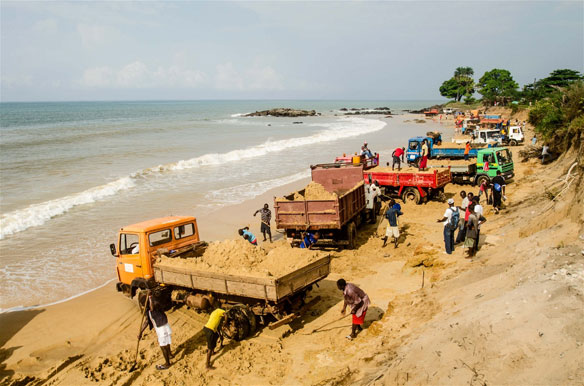 beach-sand-mining-sierra-leone1